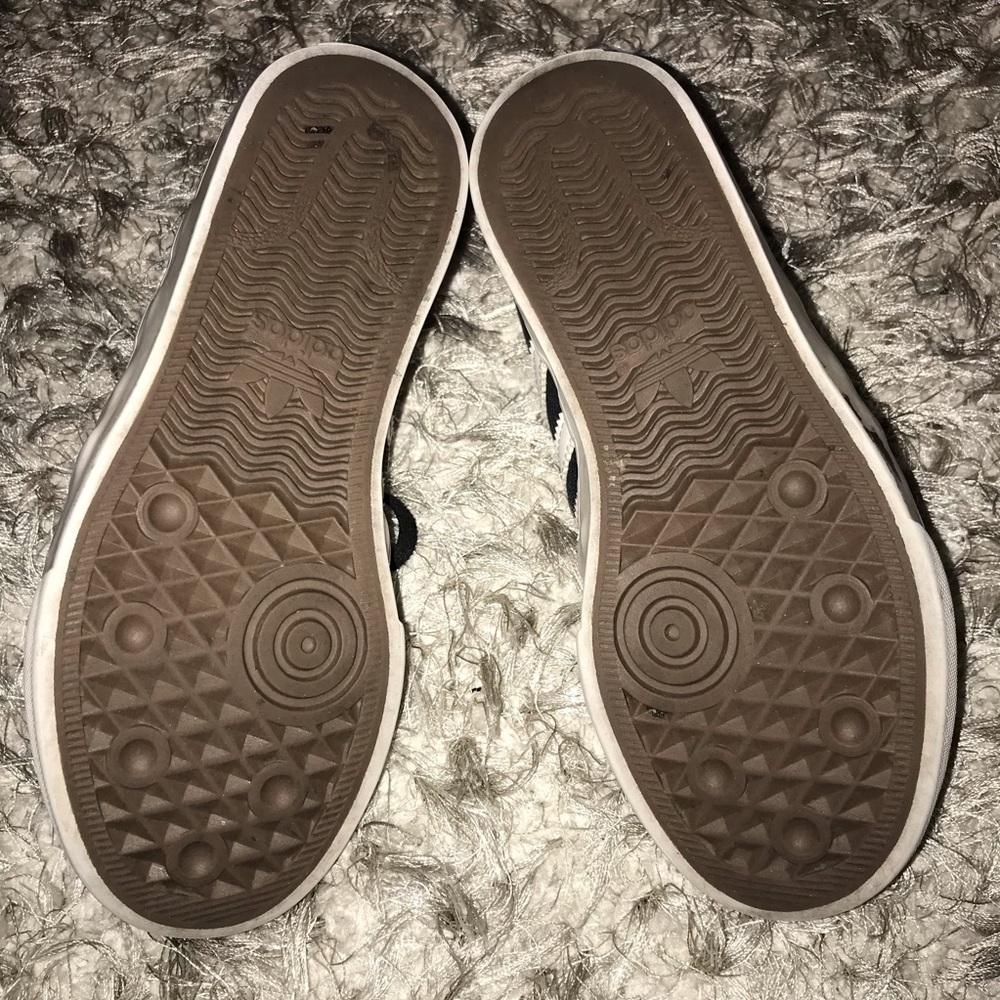 Adidas kids sneakers - Picture 5 of 8